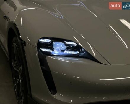 Серый Порше Тайкан, объемом двигателя 0 л и пробегом 9 тыс. км за 175379 $, фото 13 на Automoto.ua