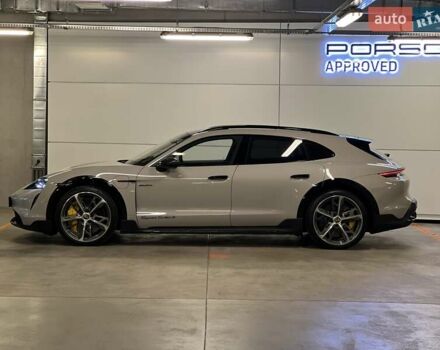 Серый Порше Тайкан, объемом двигателя 0 л и пробегом 9 тыс. км за 175379 $, фото 6 на Automoto.ua