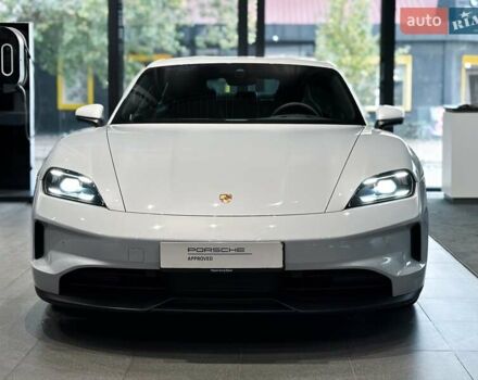 Серый Порше Тайкан, объемом двигателя 0 л и пробегом 5 тыс. км за 104000 $, фото 1 на Automoto.ua