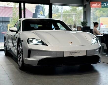 Серый Порше Тайкан, объемом двигателя 0 л и пробегом 5 тыс. км за 104000 $, фото 2 на Automoto.ua