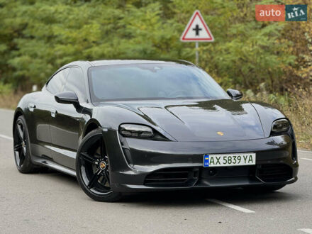 Порше Тайкан 2020 в Киеве на Automoto.ua Серый Порше Тайкан, объемом двигателя 0 л и пробегом 36 тыс. км за 83000 $, фото 1 на Automoto.ua