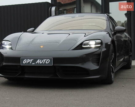 Серый Порше Тайкан, объемом двигателя 0 л и пробегом 1 тыс. км за 99700 $, фото 1 на Automoto.ua