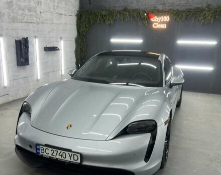 Серый Порше Тайкан, объемом двигателя 0 л и пробегом 43 тыс. км за 65000 $, фото 1 на Automoto.ua