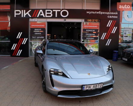Серый Порше Тайкан, объемом двигателя 0 л и пробегом 22 тыс. км за 51900 $, фото 1 на Automoto.ua