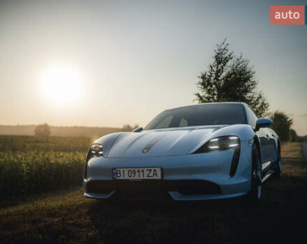 Синий Порше Тайкан, объемом двигателя 0 л и пробегом 15 тыс. км за 100000 $, фото 40 на Automoto.ua