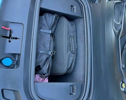 Синий Порше Тайкан, объемом двигателя 0 л и пробегом 15 тыс. км за 100000 $, фото 115 на Automoto.ua