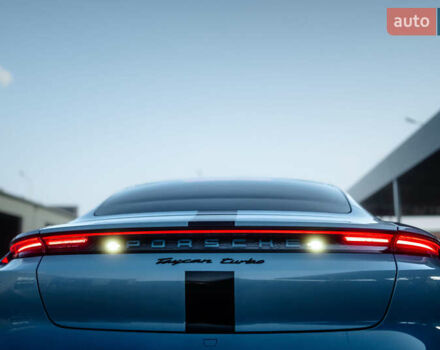 Синий Порше Тайкан, объемом двигателя 0 л и пробегом 15 тыс. км за 100000 $, фото 13 на Automoto.ua