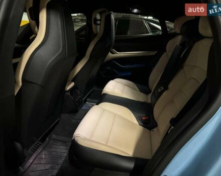 Синий Порше Тайкан, объемом двигателя 0 л и пробегом 15 тыс. км за 100000 $, фото 125 на Automoto.ua