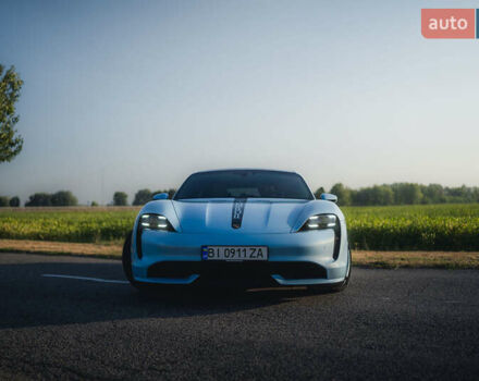 Синий Порше Тайкан, объемом двигателя 0 л и пробегом 15 тыс. км за 100000 $, фото 23 на Automoto.ua