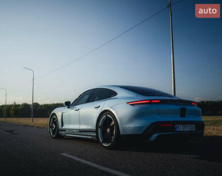 Синий Порше Тайкан, объемом двигателя 0 л и пробегом 15 тыс. км за 100000 $, фото 31 на Automoto.ua