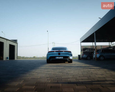 Синий Порше Тайкан, объемом двигателя 0 л и пробегом 15 тыс. км за 100000 $, фото 11 на Automoto.ua