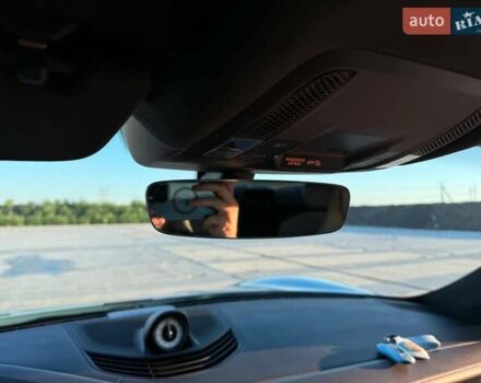 Синий Порше Тайкан, объемом двигателя 0 л и пробегом 15 тыс. км за 100000 $, фото 98 на Automoto.ua