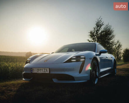 Синий Порше Тайкан, объемом двигателя 0 л и пробегом 15 тыс. км за 100000 $, фото 41 на Automoto.ua