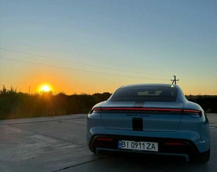 Синий Порше Тайкан, объемом двигателя 0 л и пробегом 15 тыс. км за 100000 $, фото 80 на Automoto.ua