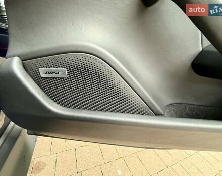 Синий Порше Тайкан, объемом двигателя 0 л и пробегом 38 тыс. км за 73000 $, фото 12 на Automoto.ua