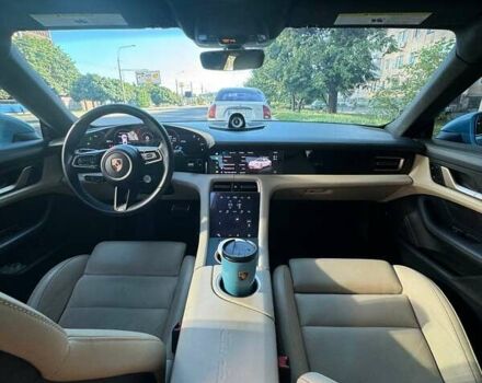 Синий Порше Тайкан, объемом двигателя 0 л и пробегом 15 тыс. км за 100000 $, фото 105 на Automoto.ua