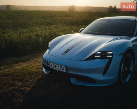 Синий Порше Тайкан, объемом двигателя 0 л и пробегом 15 тыс. км за 100000 $, фото 42 на Automoto.ua