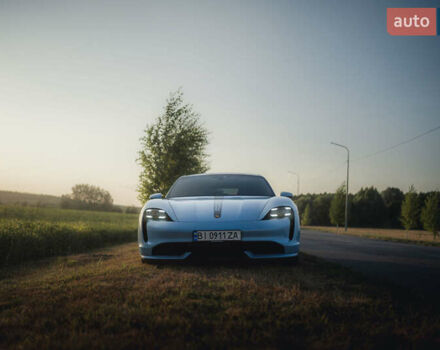 Синий Порше Тайкан, объемом двигателя 0 л и пробегом 15 тыс. км за 100000 $, фото 39 на Automoto.ua