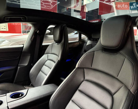 Синій Порше Тайкан, об'ємом двигуна 0 л та пробігом 55 тис. км за 57000 $, фото 12 на Automoto.ua