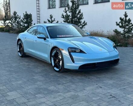 Синий Порше Тайкан, объемом двигателя 0 л и пробегом 35 тыс. км за 47900 $, фото 2 на Automoto.ua