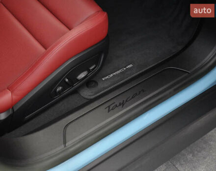 Синий Порше Тайкан, объемом двигателя 0 л и пробегом 15 тыс. км за 62000 $, фото 30 на Automoto.ua