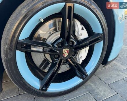 Синий Порше Тайкан, объемом двигателя 0 л и пробегом 35 тыс. км за 47900 $, фото 12 на Automoto.ua