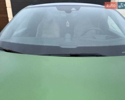 Зелений Порше Тайкан, об'ємом двигуна 0 л та пробігом 32 тис. км за 72000 $, фото 10 на Automoto.ua