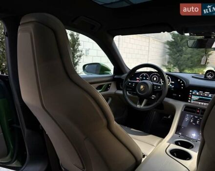 Зелений Порше Тайкан, об'ємом двигуна 0 л та пробігом 32 тис. км за 72000 $, фото 38 на Automoto.ua