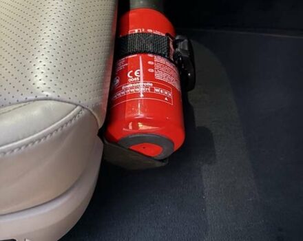 Зелений Порше Тайкан, об'ємом двигуна 0 л та пробігом 32 тис. км за 72000 $, фото 47 на Automoto.ua