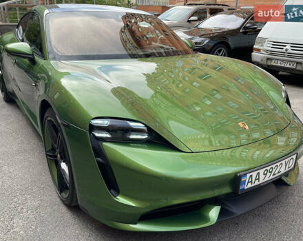 Зелений Порше Тайкан, об'ємом двигуна 0 л та пробігом 70 тис. км за 73000 $, фото 6 на Automoto.ua