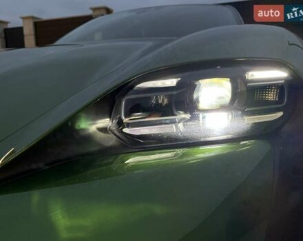 Зелений Порше Тайкан, об'ємом двигуна 0 л та пробігом 32 тис. км за 72000 $, фото 12 на Automoto.ua