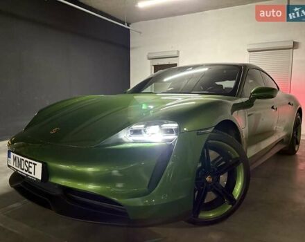 Зелений Порше Тайкан, об'ємом двигуна 0 л та пробігом 32 тис. км за 72000 $, фото 61 на Automoto.ua