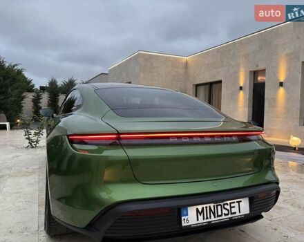 Зелений Порше Тайкан, об'ємом двигуна 0 л та пробігом 32 тис. км за 72000 $, фото 3 на Automoto.ua