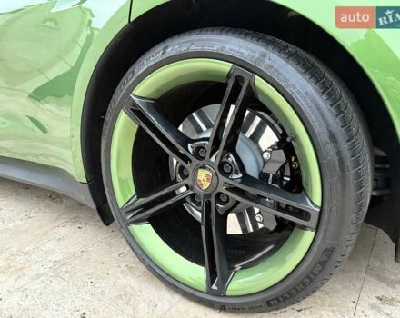 Зелений Порше Тайкан, об'ємом двигуна 0 л та пробігом 32 тис. км за 72000 $, фото 15 на Automoto.ua