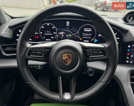Зеленый Порше Тайкан, объемом двигателя 0 л и пробегом 9 тыс. км за 104700 $, фото 23 на Automoto.ua