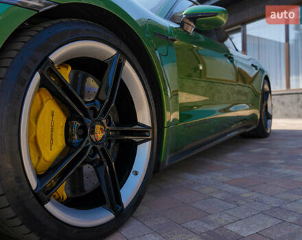 Зеленый Порше Тайкан, объемом двигателя 0 л и пробегом 9 тыс. км за 104700 $, фото 15 на Automoto.ua