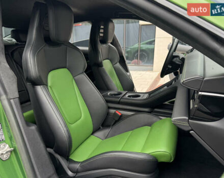 Зеленый Порше Тайкан, объемом двигателя 0 л и пробегом 9 тыс. км за 104700 $, фото 20 на Automoto.ua