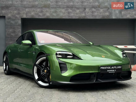 Порше Тайкан 2022 у Києві на Automoto.ua Зелений Порше Тайкан, об'ємом двигуна 0 л та пробігом 8 тис. км за 105000 $, фото 1 на Automoto.ua