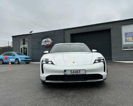 Белый Порше Taycan Cross Turismo, объемом двигателя 0 л и пробегом 81 тыс. км за 70000 $, фото 1 на Automoto.ua