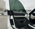 Белый Порше Taycan Cross Turismo, объемом двигателя 0 л и пробегом 81 тыс. км за 70000 $, фото 19 на Automoto.ua