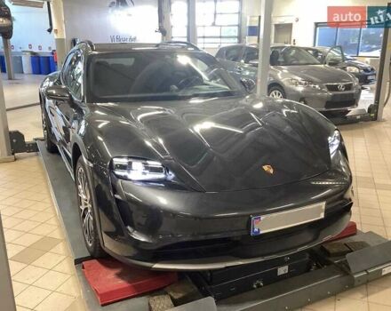 Черный Порше Taycan Cross Turismo, объемом двигателя 0 л и пробегом 39 тыс. км за 66900 $, фото 7 на Automoto.ua