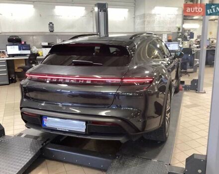 Черный Порше Taycan Cross Turismo, объемом двигателя 0 л и пробегом 39 тыс. км за 66900 $, фото 5 на Automoto.ua