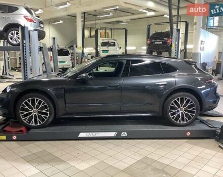 Черный Порше Taycan Cross Turismo, объемом двигателя 0 л и пробегом 39 тыс. км за 66900 $, фото 17 на Automoto.ua