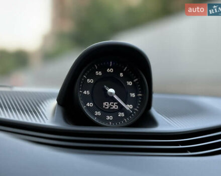 Черный Порше Taycan Cross Turismo, объемом двигателя 0 л и пробегом 15 тыс. км за 85000 $, фото 72 на Automoto.ua