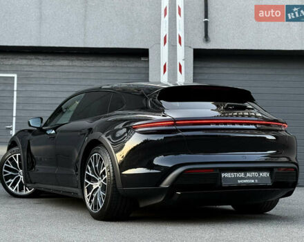 Черный Порше Taycan Cross Turismo, объемом двигателя 0 л и пробегом 15 тыс. км за 88000 $, фото 29 на Automoto.ua