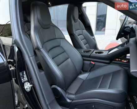 Черный Порше Taycan Cross Turismo, объемом двигателя 0 л и пробегом 15 тыс. км за 89000 $, фото 44 на Automoto.ua
