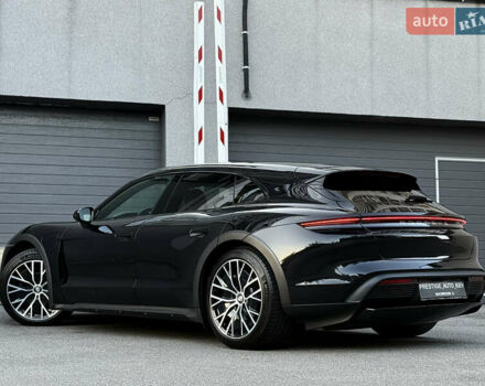 Черный Порше Taycan Cross Turismo, объемом двигателя 0 л и пробегом 15 тыс. км за 88000 $, фото 30 на Automoto.ua