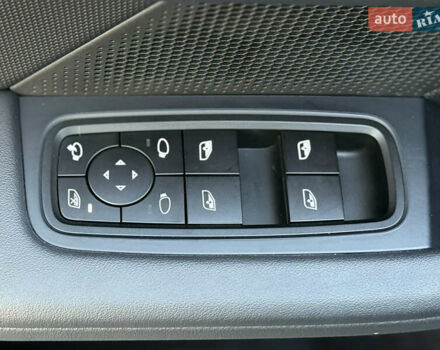 Черный Порше Taycan Cross Turismo, объемом двигателя 0 л и пробегом 15 тыс. км за 85000 $, фото 55 на Automoto.ua