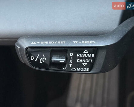 Черный Порше Taycan Cross Turismo, объемом двигателя 0 л и пробегом 15 тыс. км за 88000 $, фото 70 на Automoto.ua