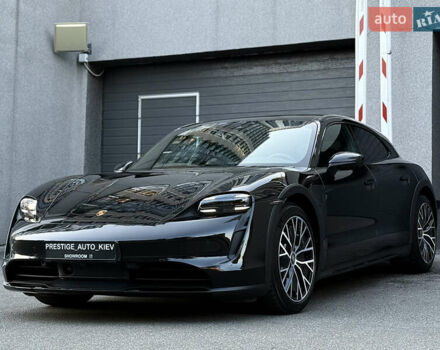 Черный Порше Taycan Cross Turismo, объемом двигателя 0 л и пробегом 15 тыс. км за 89000 $, фото 10 на Automoto.ua